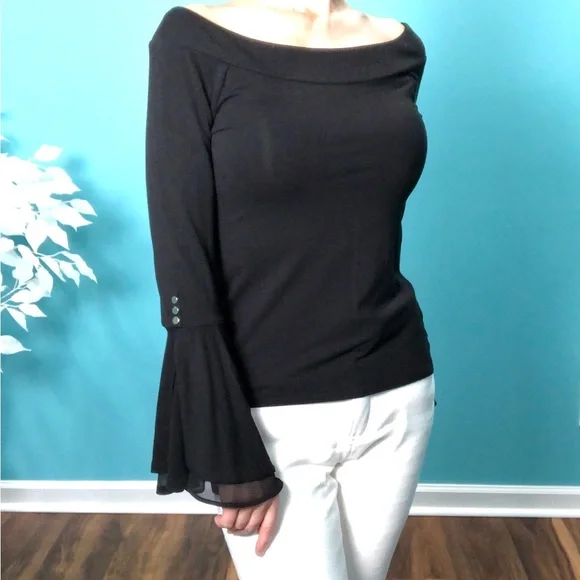 ⭐️NEW⭐️White House Black Market Black Boat Neck Bell Sleeves Top with buttons - Picture 2 of 9